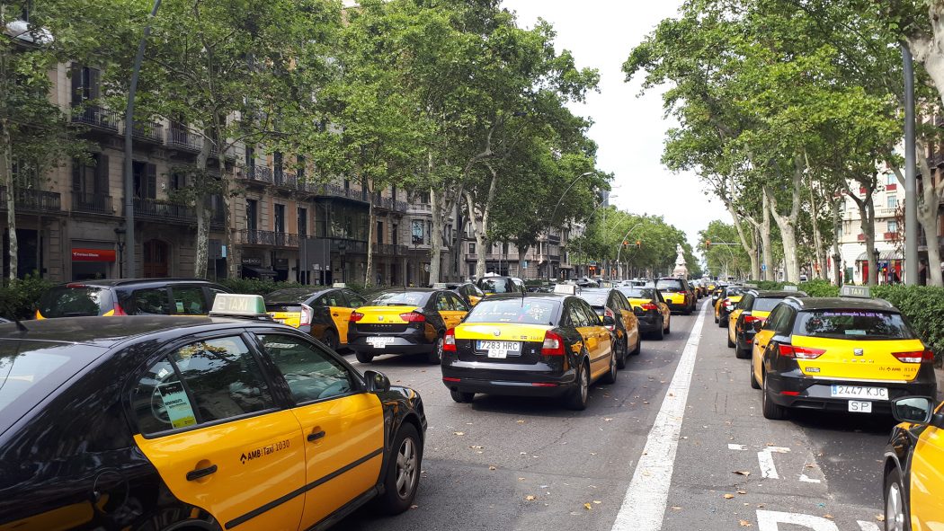 taxi staking barcelona